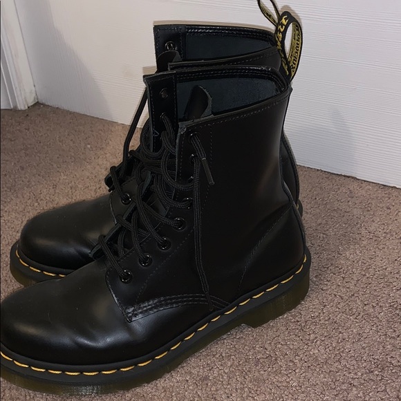 Doc martens - Picture 1 of 2